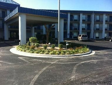 Knights Inn Springfield I 44 Kültér fotó
